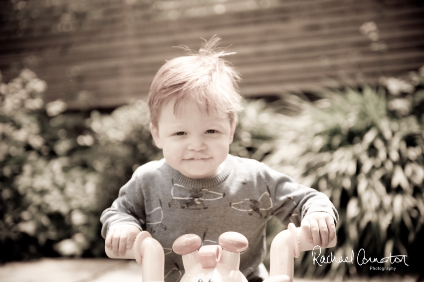 Professional colour photograph of Abbie and Brad's summer family lifestyle shoot by Rachael Connerton Photography